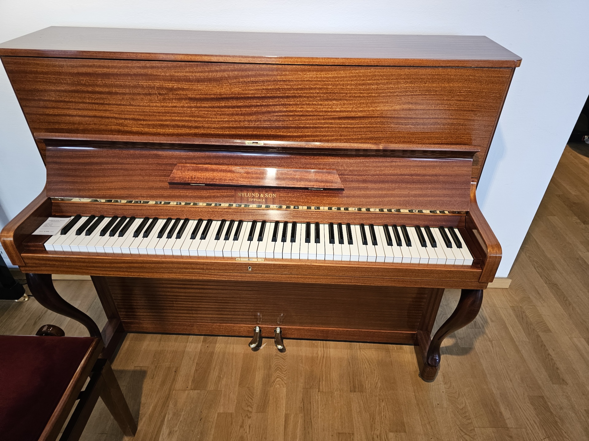 Nylund & Son Klavier Modell 118