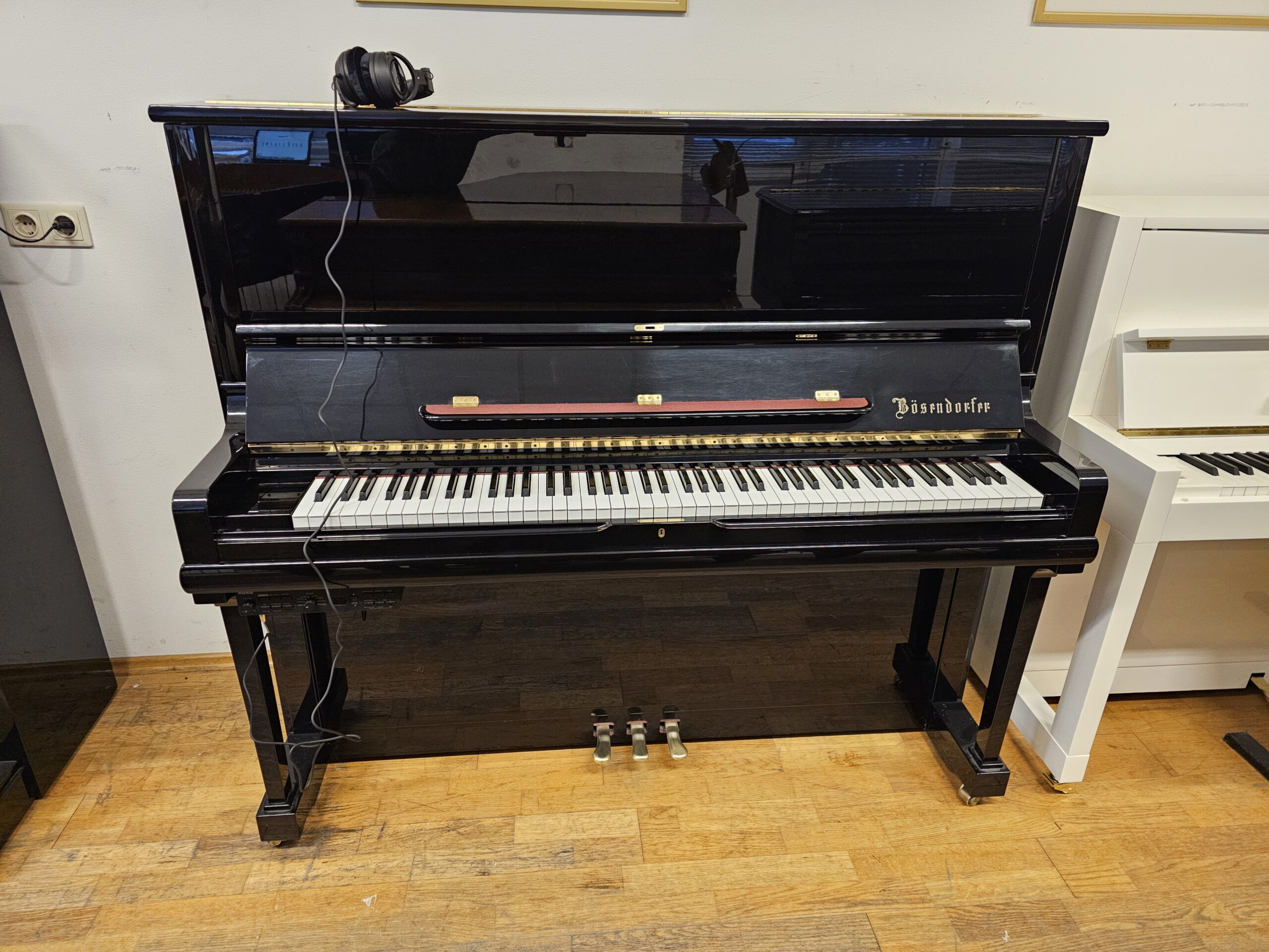 Bösendorfer Klavier Modell 130